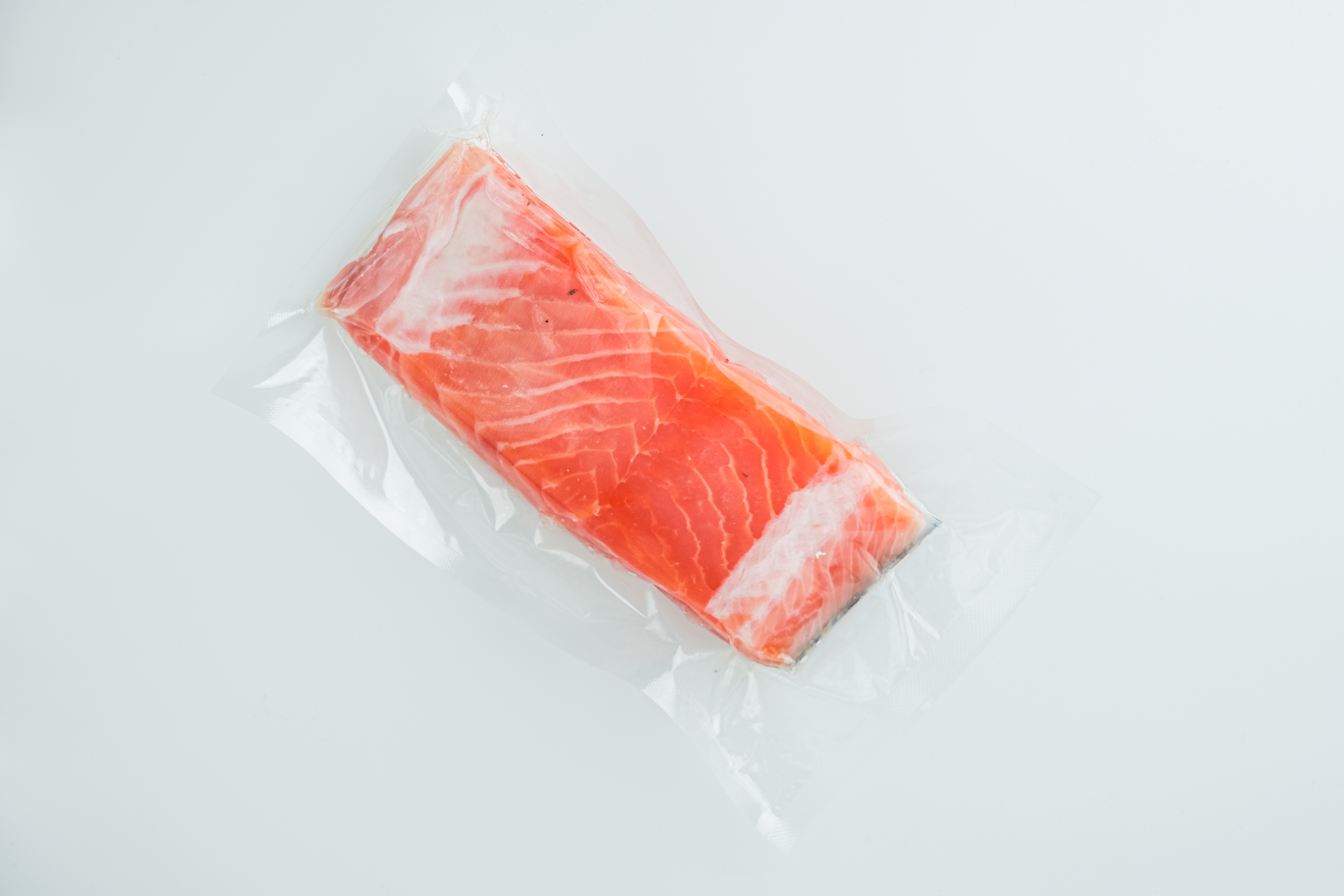 <span style="font-weight: 700;">Лосось собственного посола, 100 гр</span><br>